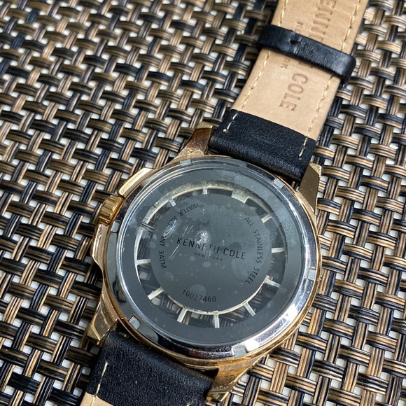 Kenneth Cole Men Watch - Picture 5 of 8